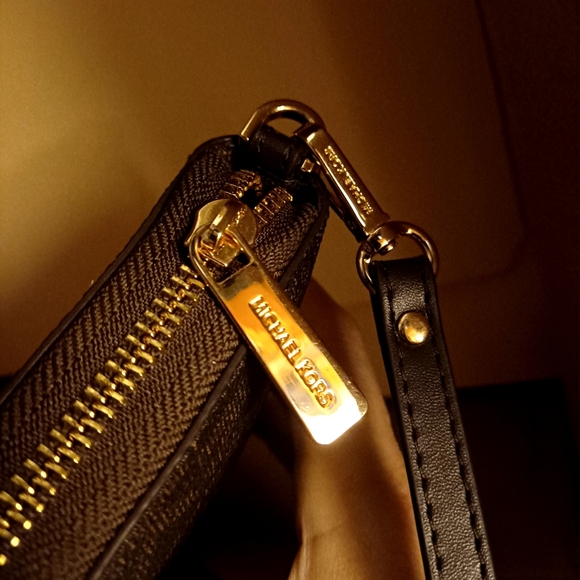 Michael Kors Brown and White Wallet,Authentic - Picture 8 of 10